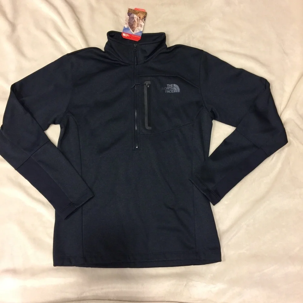 North Face Men’s 1/2 zip pullover-size S